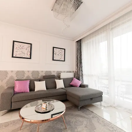 Danube Dwelling Hercegprimas 2 *