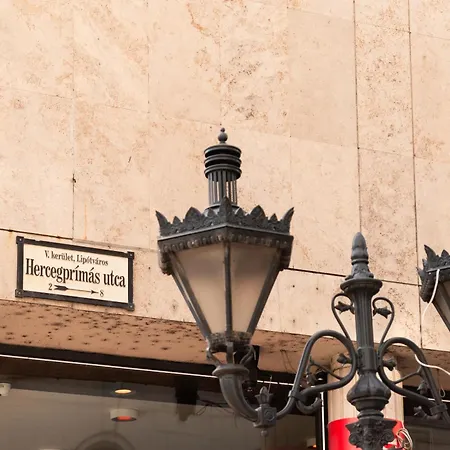 Danube Dwelling Hercegprimas 2 Lägenhet Budapest