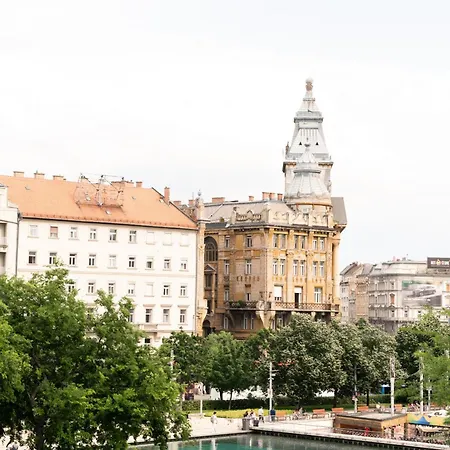 Danube Dwelling Hercegprimas 2 *